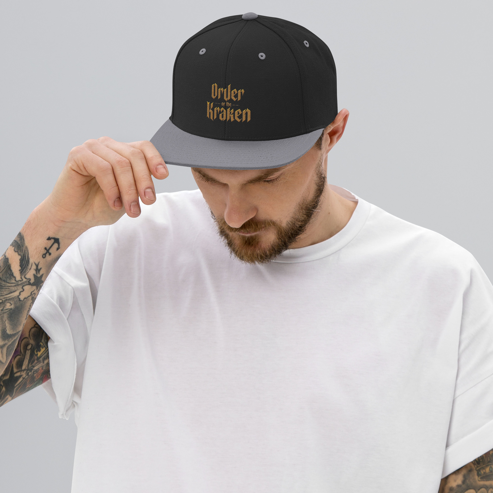 classic-snapback-black-silver-front-653683d073905.jpg